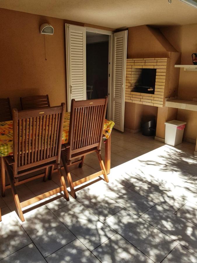 Apartmani Vrancic Mandre Extérieur photo
