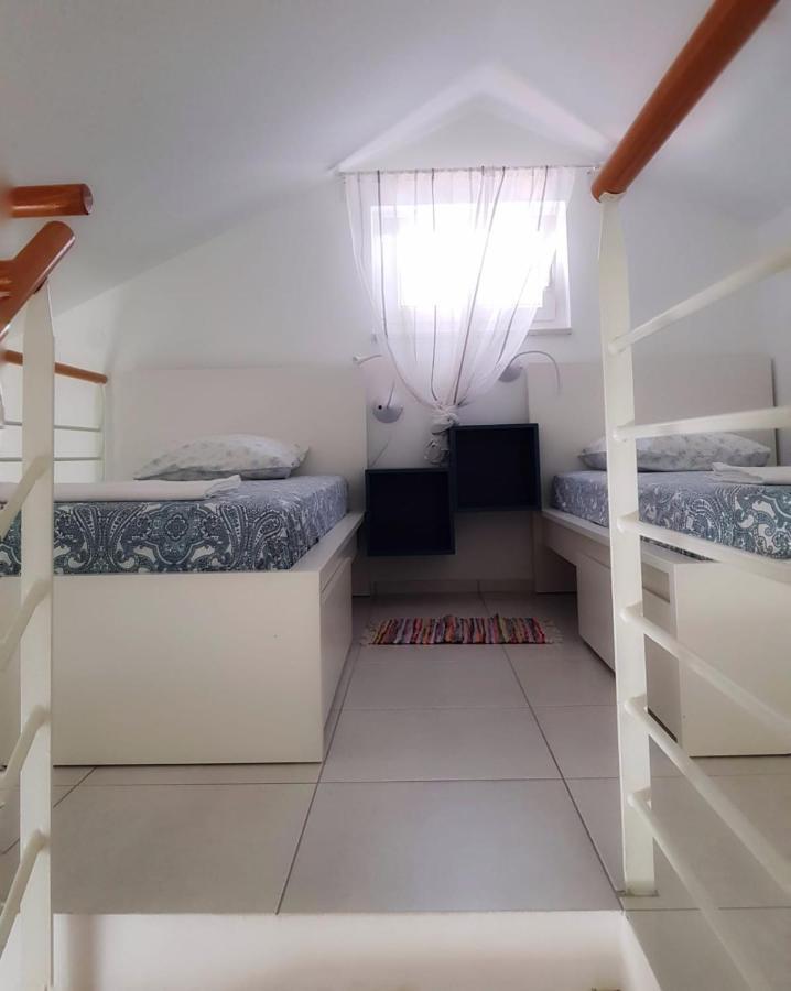 Apartmani Vrancic Mandre Extérieur photo